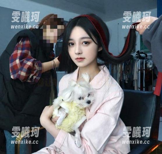 更新！Yuna (윤아)婚纱写真，别致的cos风格让每个角度都梦幻无比！